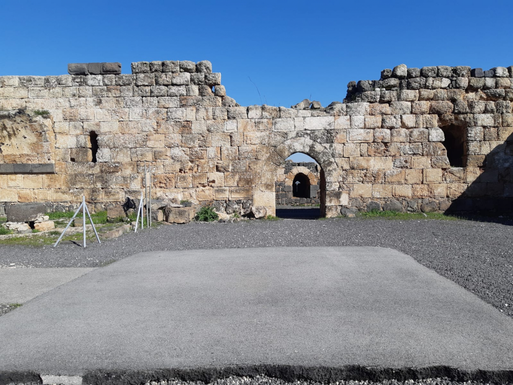גן לאומי כוכב הירדן - מתחם המבצר - צילם יובל מורן